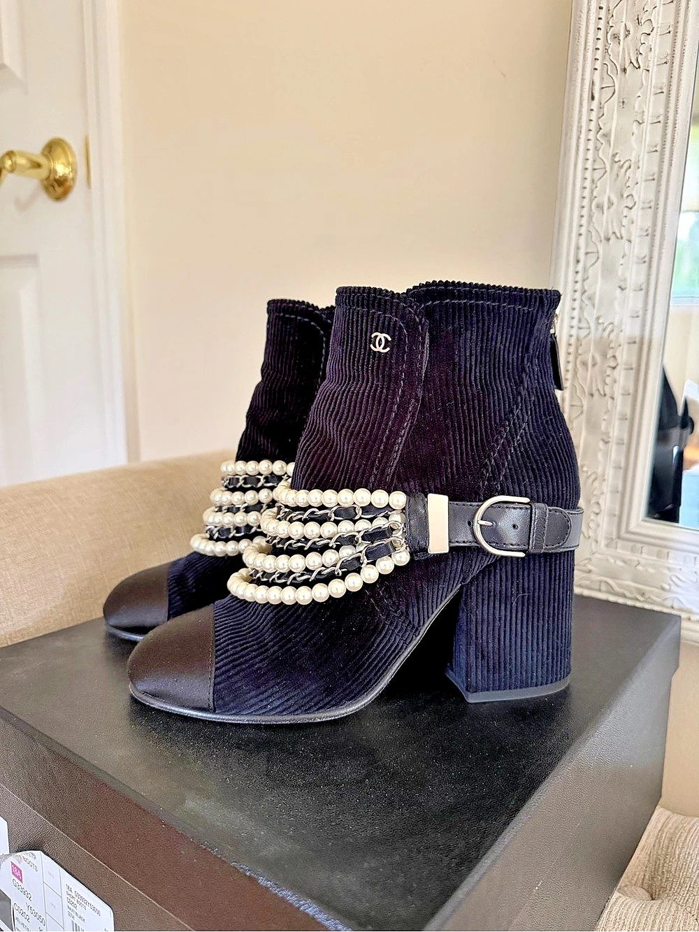 Chanel CC Logo Pearl Ankle Boots Navy EU 37.5